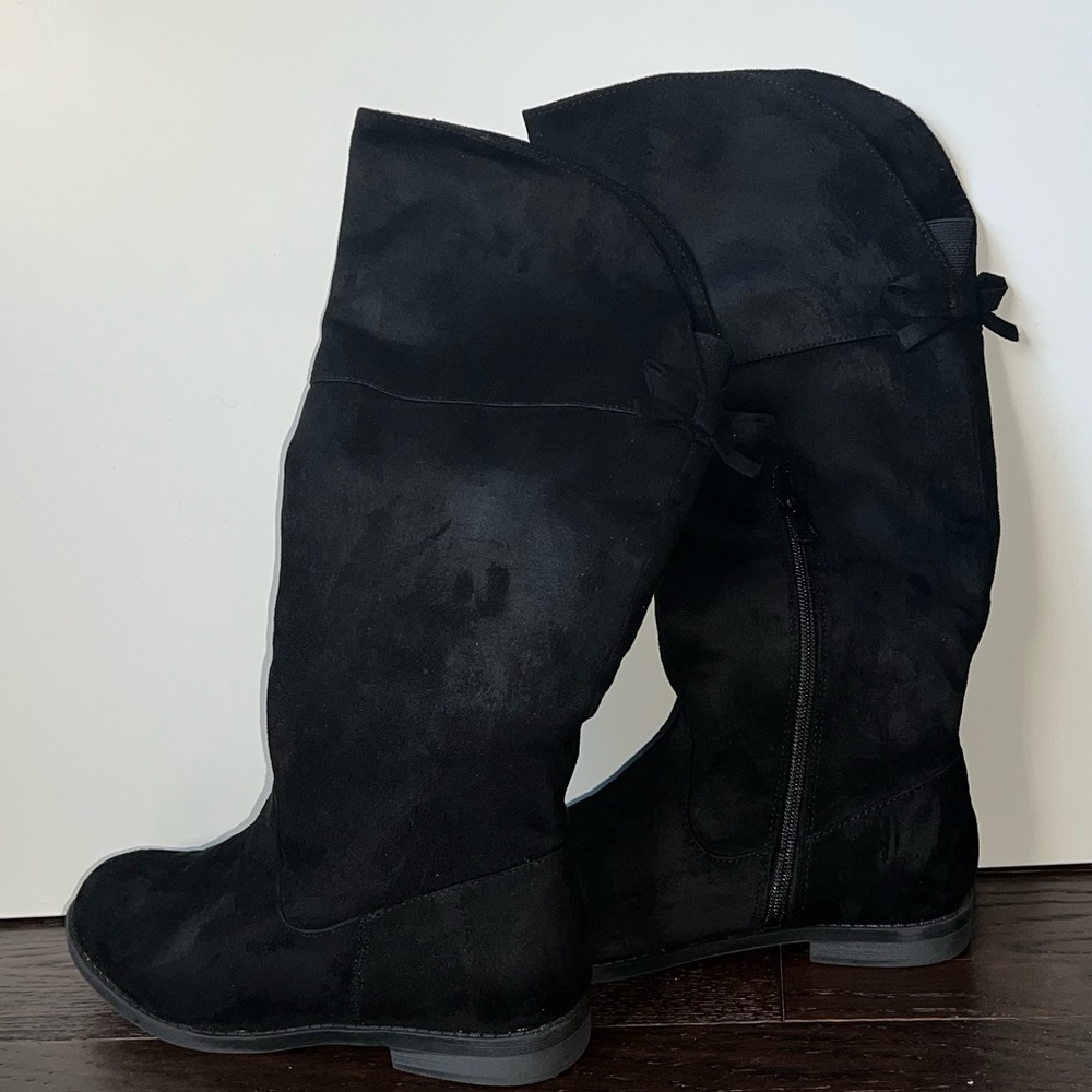 Cat & Jack Suede Boot with Side Zipper and Bow